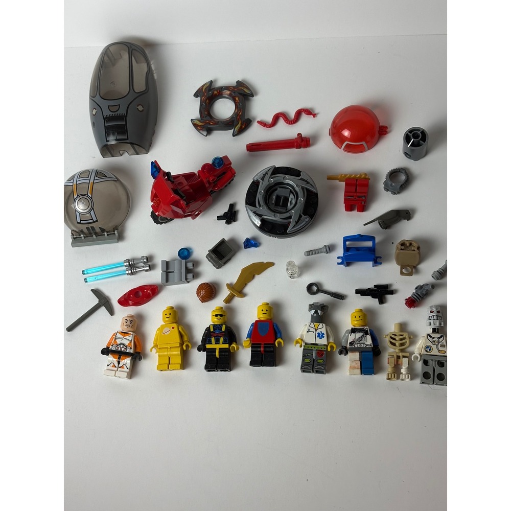 Mixed LEGO Minifigure & Accessory Lot Space Star Wars Castle Motorcycle Spinner‎